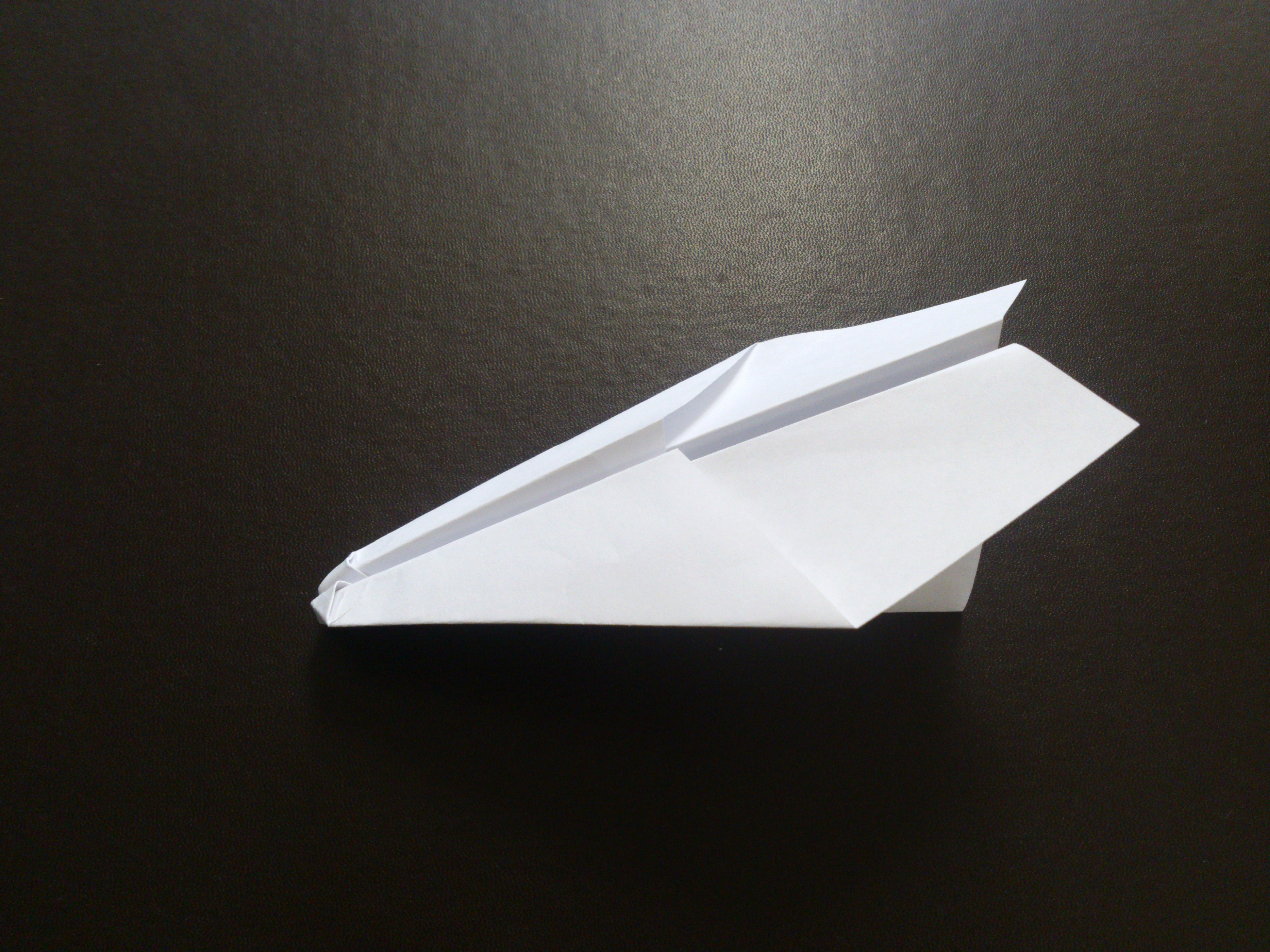 紙 折り 方 飛行機 飛ぶ